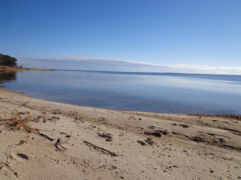 14 Seagull Drive, Loch Sport VIC 3851