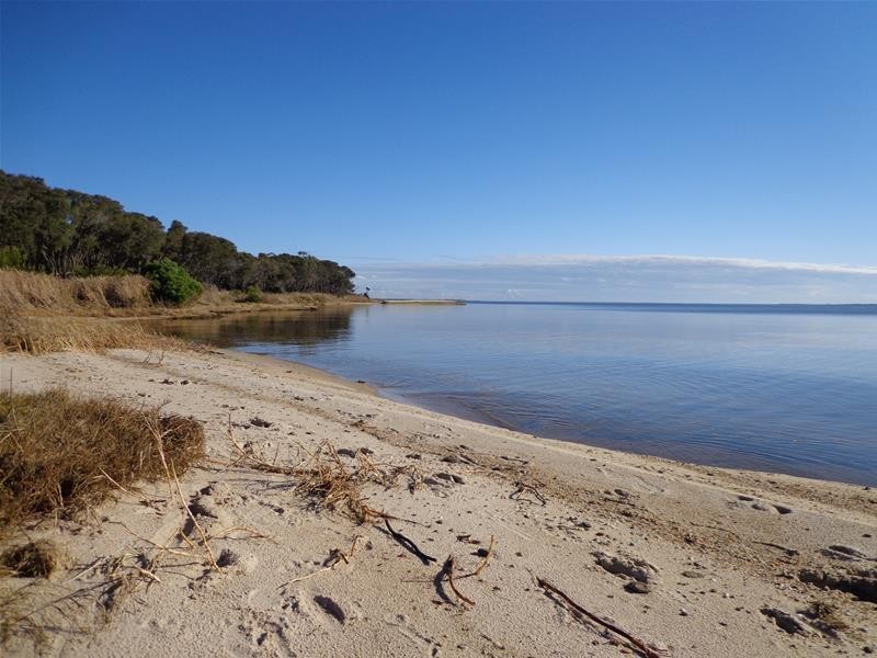 14 Seagull Drive, Loch Sport VIC 3851