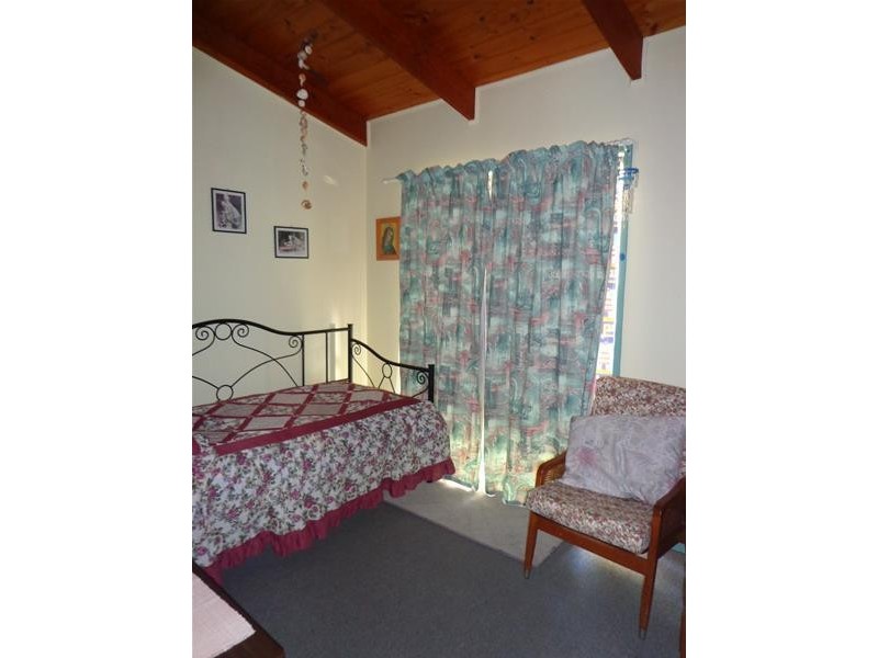 2 Emu Court, Loch Sport VIC 3851