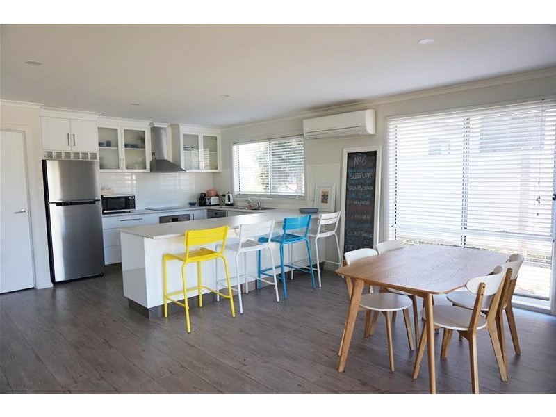 6 Marina Drive, Loch Sport VIC 3851