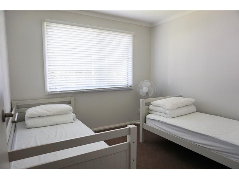 6 Marina Drive, Loch Sport VIC 3851