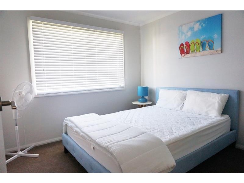 6 Marina Drive, Loch Sport VIC 3851