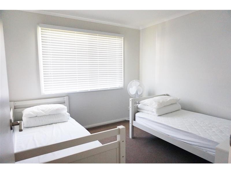 6 Marina Drive, Loch Sport VIC 3851