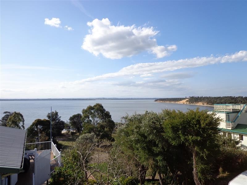 51 Pelican Street, Loch Sport VIC 3851