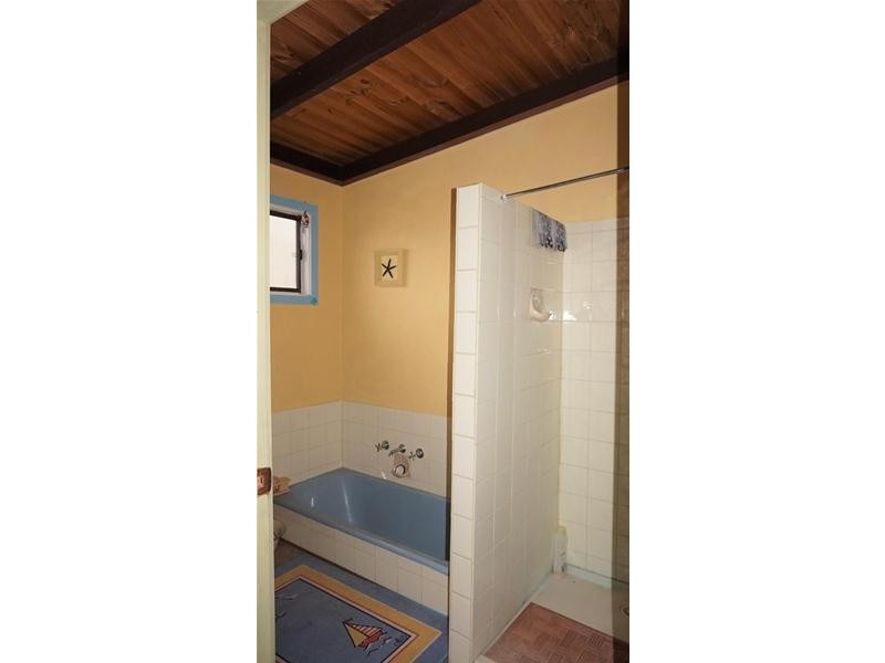 251 National Park Road, Loch Sport VIC 3851