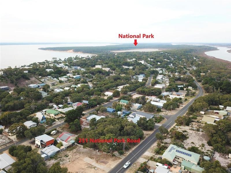 251 National Park Road, Loch Sport VIC 3851