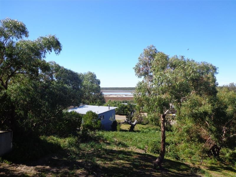 52 Goodlett Avenue, Loch Sport VIC 3851