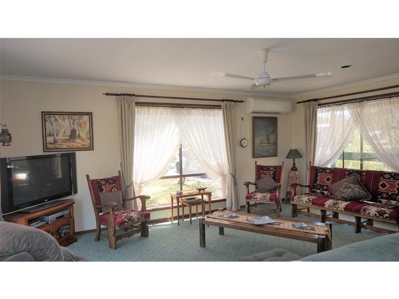 14 Davies Street, Loch Sport VIC 3851