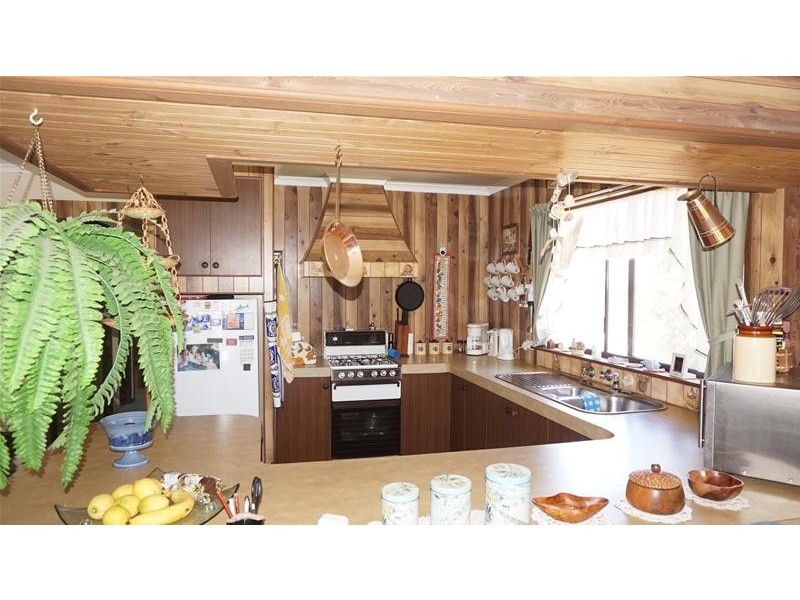 14 Davies Street, Loch Sport VIC 3851