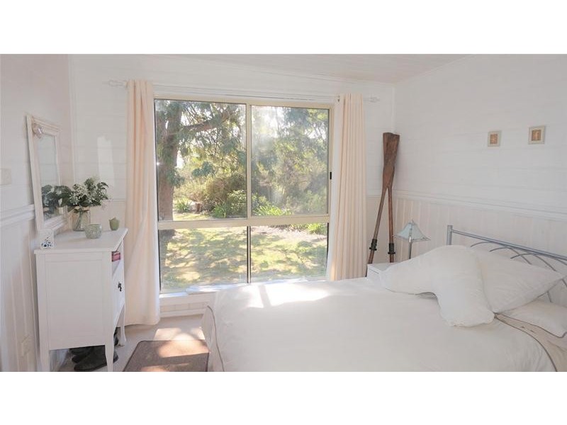 4 The Boulevard, Loch Sport VIC 3851