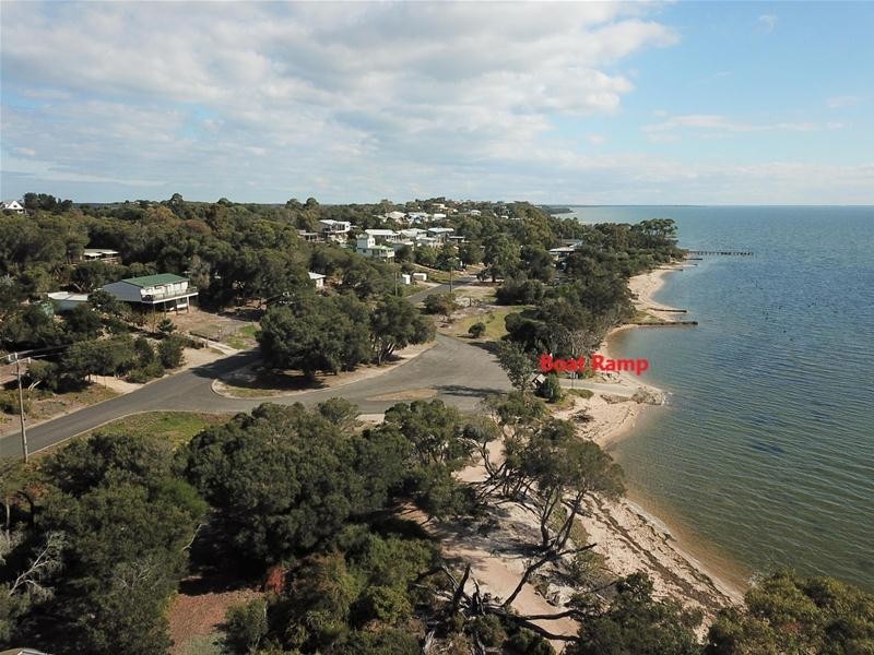 4 The Boulevard, Loch Sport VIC 3851