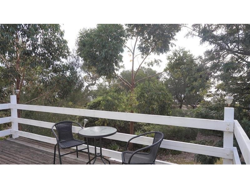4 The Boulevard, Loch Sport VIC 3851
