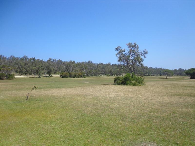 19B Track Ten, Loch Sport VIC 3851