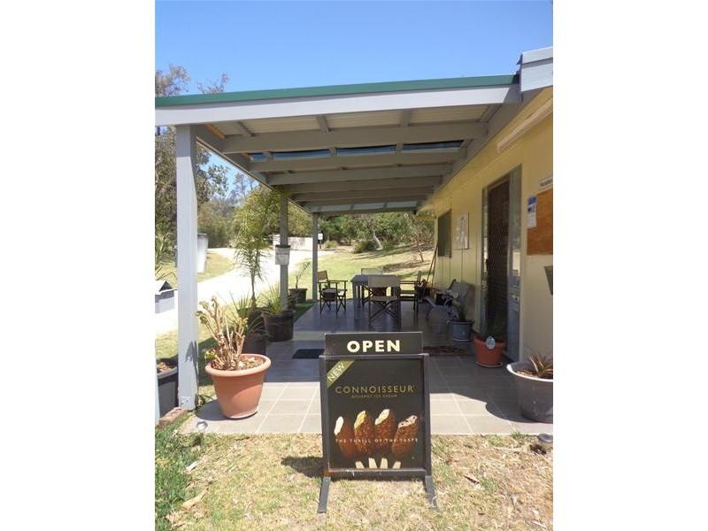 19B Track Ten, Loch Sport VIC 3851