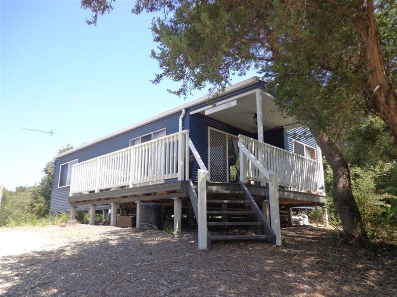 19B Track Ten, Loch Sport VIC 3851