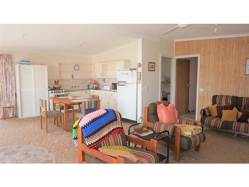 41 Toorak Avenue, Loch Sport VIC 3851