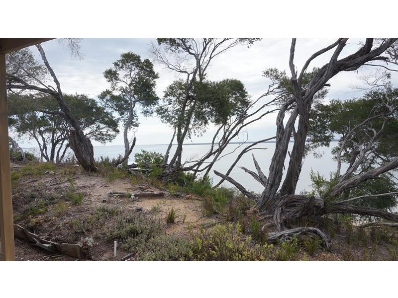 41 Toorak Avenue, Loch Sport VIC 3851