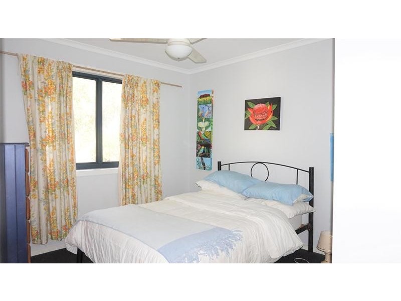 8 Bluff Drive, Loch Sport VIC 3851