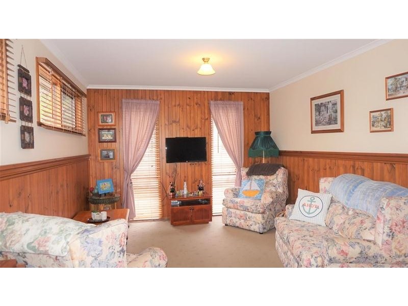 46 Carroll Street, Loch Sport VIC 3851