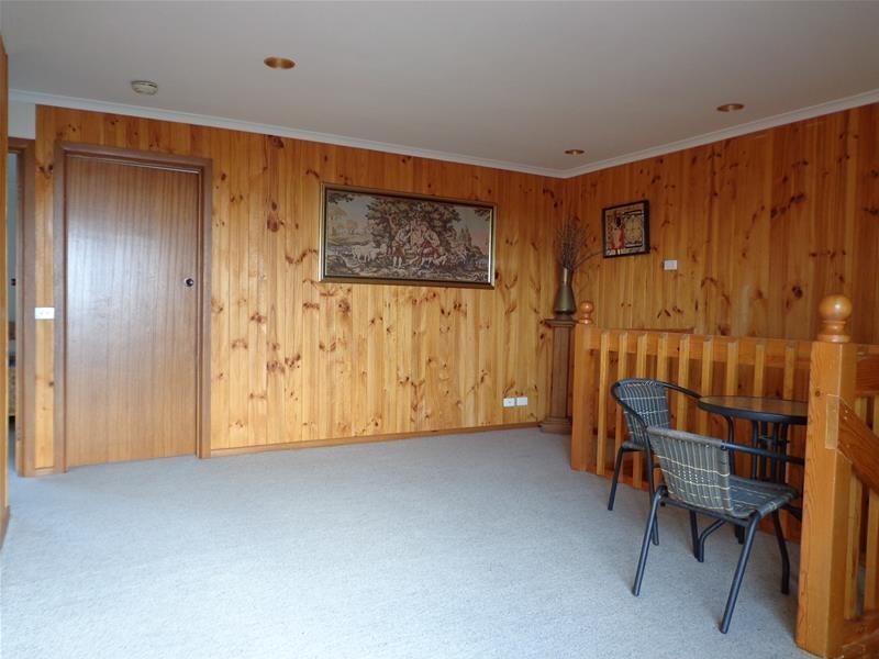 15 Wattle Grove, Loch Sport VIC 3851