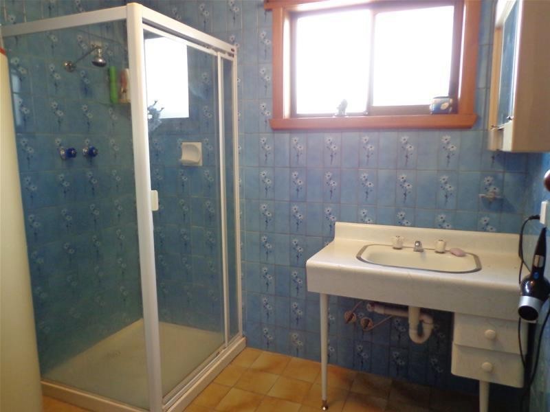 15 Wattle Grove, Loch Sport VIC 3851