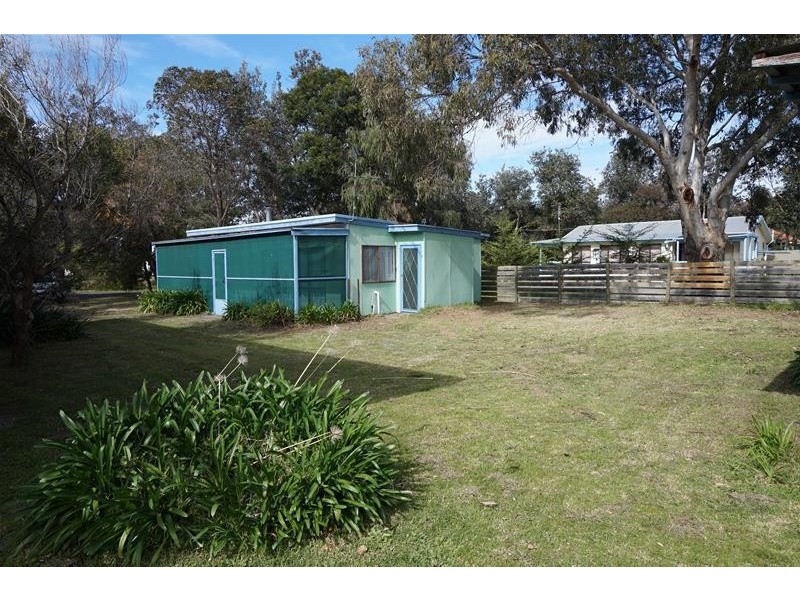 85 Campbell Street, Loch Sport VIC 3851