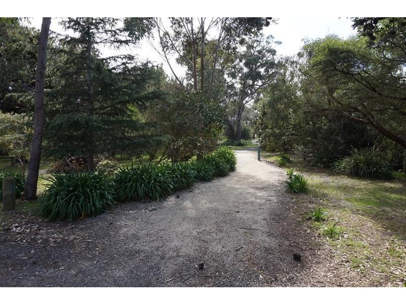 85 Campbell Street, Loch Sport VIC 3851