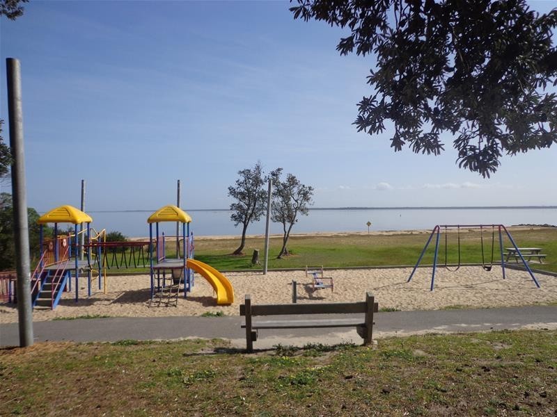 85 Campbell Street, Loch Sport VIC 3851