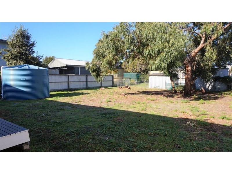 44 Kangaroo Street, Loch Sport VIC 3851