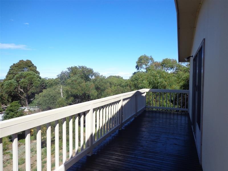 52 Goodlett Avenue, Loch Sport VIC 3851