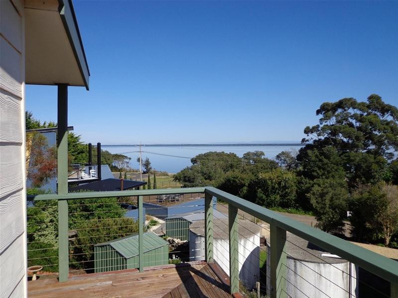 73 Pelican Street, Loch Sport VIC 3851