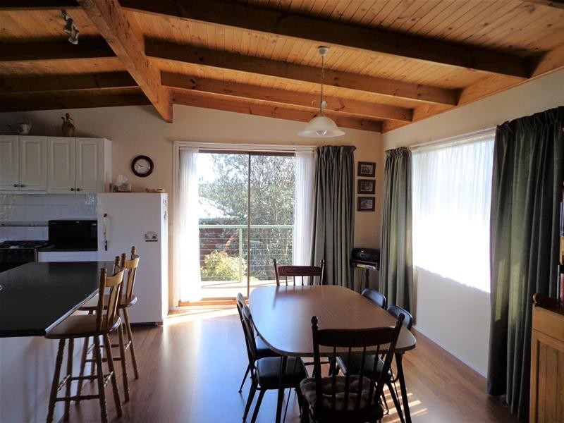 73 Pelican Street, Loch Sport VIC 3851