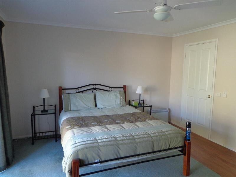 73 Pelican Street, Loch Sport VIC 3851