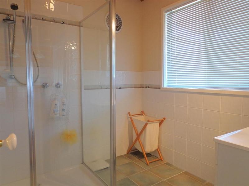 73 Pelican Street, Loch Sport VIC 3851