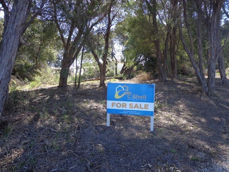 135 National Park Road, Loch Sport VIC 3851