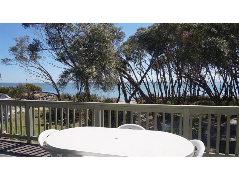 5 Victoria Street, Loch Sport VIC 3851