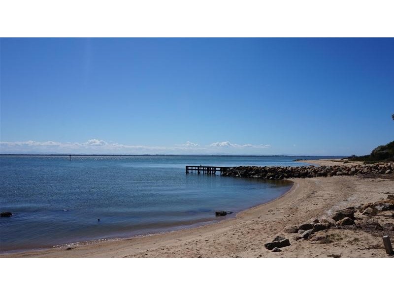 5 Victoria Street, Loch Sport VIC 3851