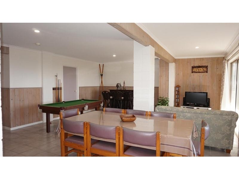 5 Victoria Street, Loch Sport VIC 3851