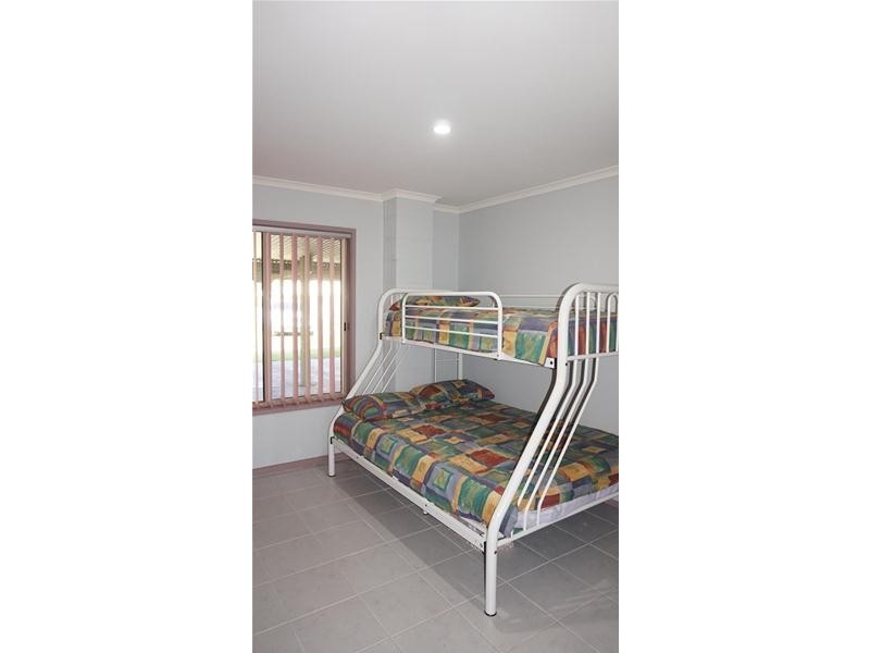 5 Victoria Street, Loch Sport VIC 3851