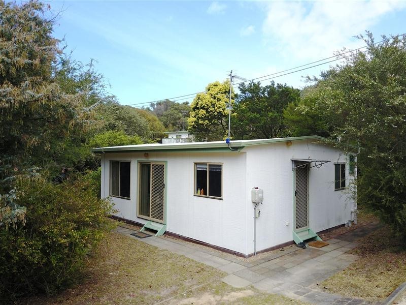 12 Graham Street, Loch Sport VIC 3851