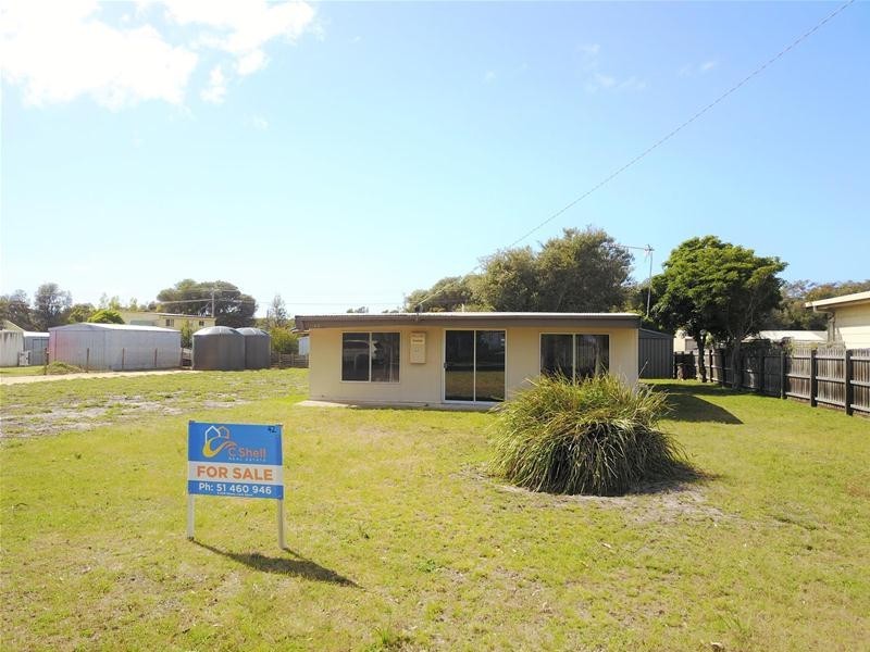 42 Campbell Street, Loch Sport VIC 3851