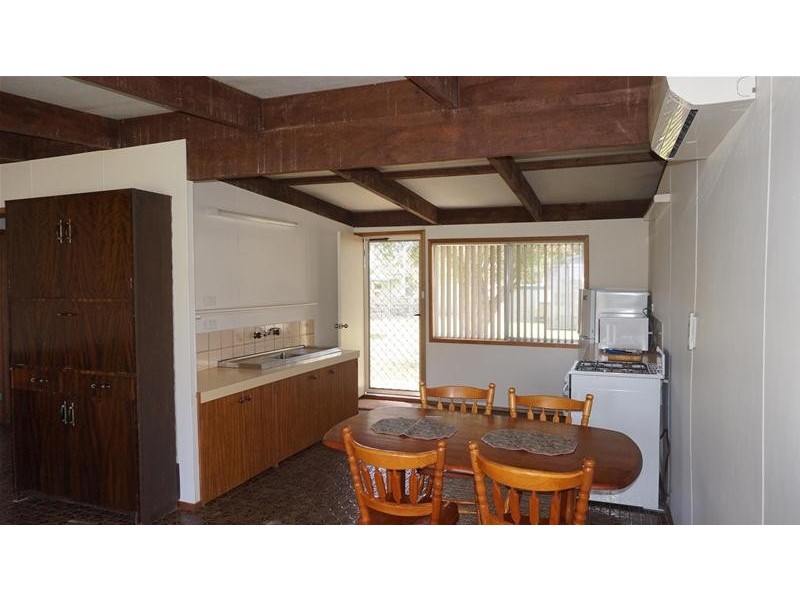 42 Campbell Street, Loch Sport VIC 3851