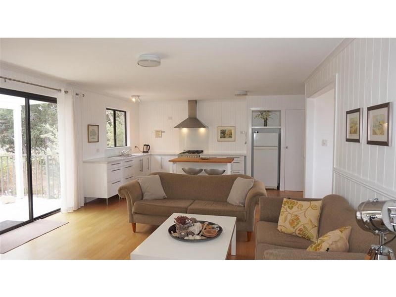 44 Bernadette Avenue, Loch Sport VIC 3851