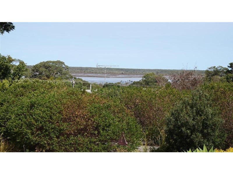 44 Bernadette Avenue, Loch Sport VIC 3851