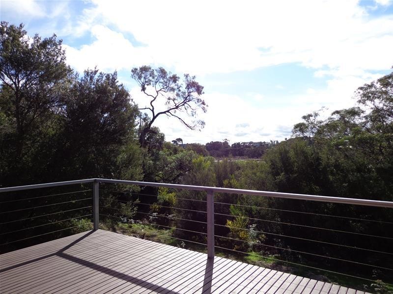 43 Goodlett Avenue, Loch Sport VIC 3851