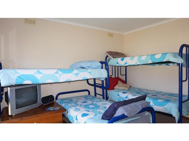 12 Lake Street, Loch Sport VIC 3851