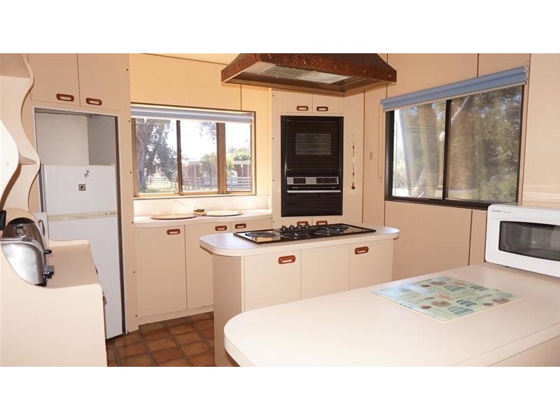 66 Campbell Street, Loch Sport VIC 3851