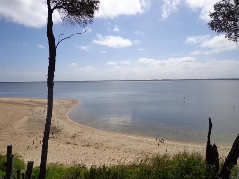 71 Toorak Avenue, Loch Sport VIC 3851