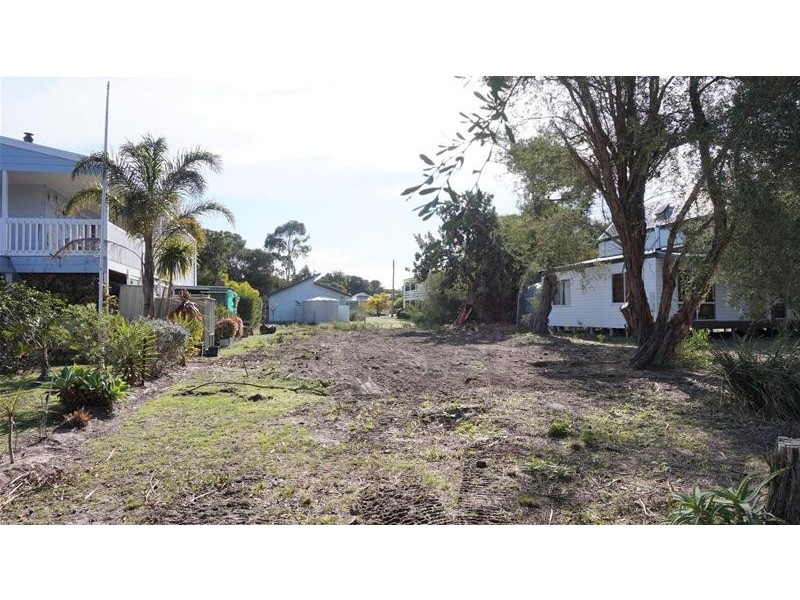 8 Leon Street, Loch Sport VIC 3851