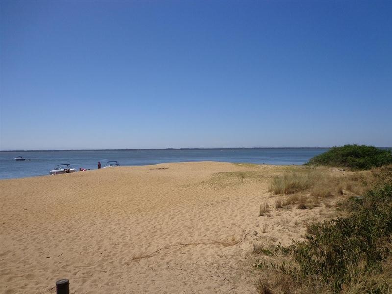 8 Leon Street, Loch Sport VIC 3851